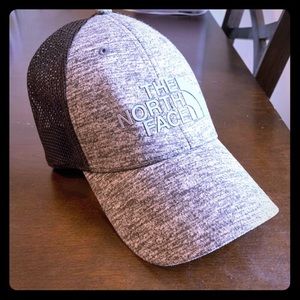 *NWOT* North Face ball cap